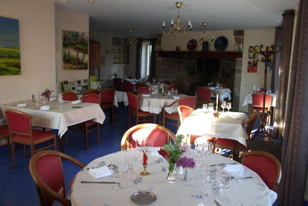 Auberge De Saint Julien Aux Bois מראה חיצוני תמונה