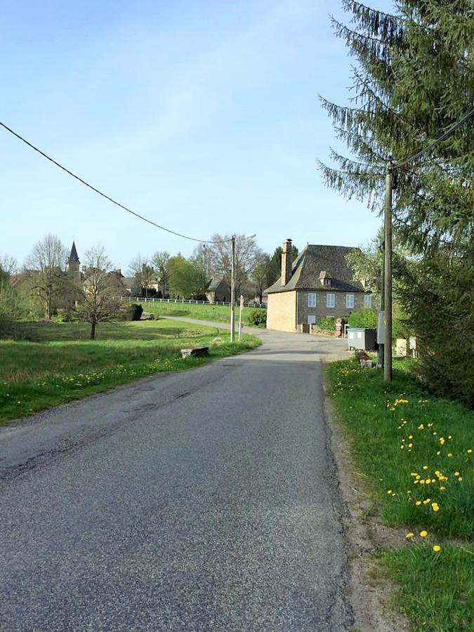 Auberge De Saint Julien Aux Bois מראה חיצוני תמונה