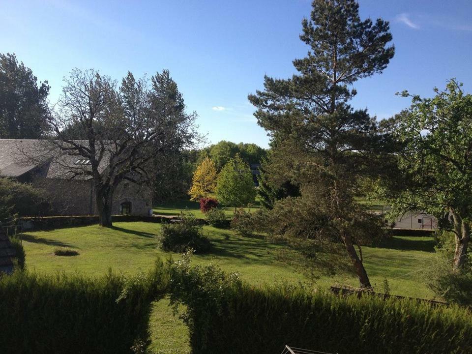 Auberge De Saint Julien Aux Bois מראה חיצוני תמונה